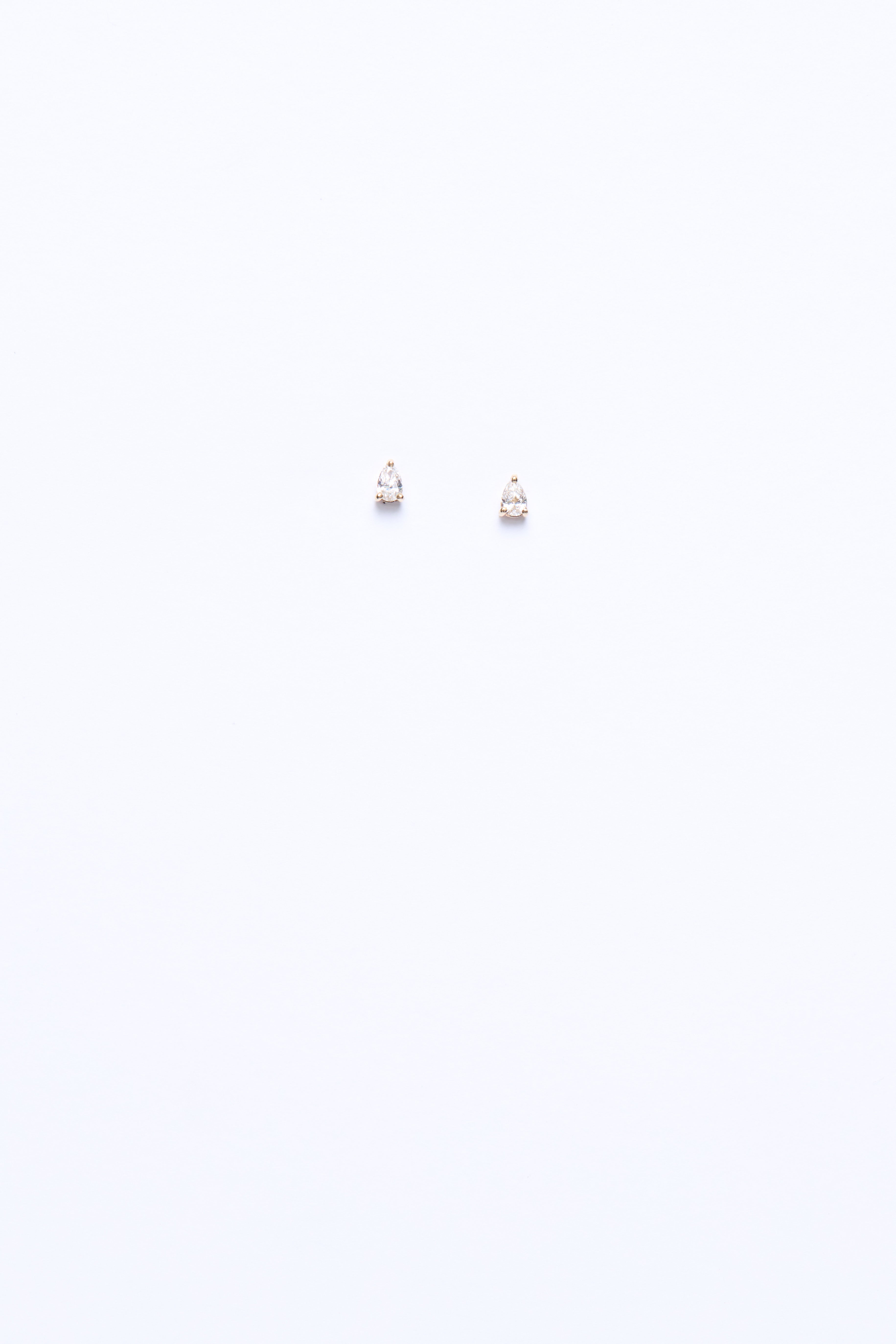 Mini Claw-Set Diamond Studs